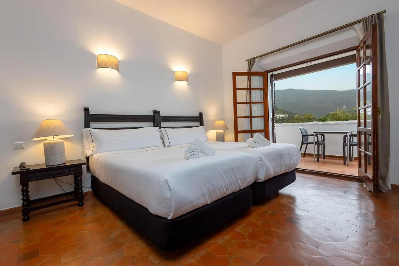 Hotel Tugasa Las Truchas El Bosque Spagna